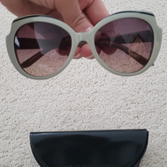 Marc by marc jacobs sunglasses - Picture 3 of 3